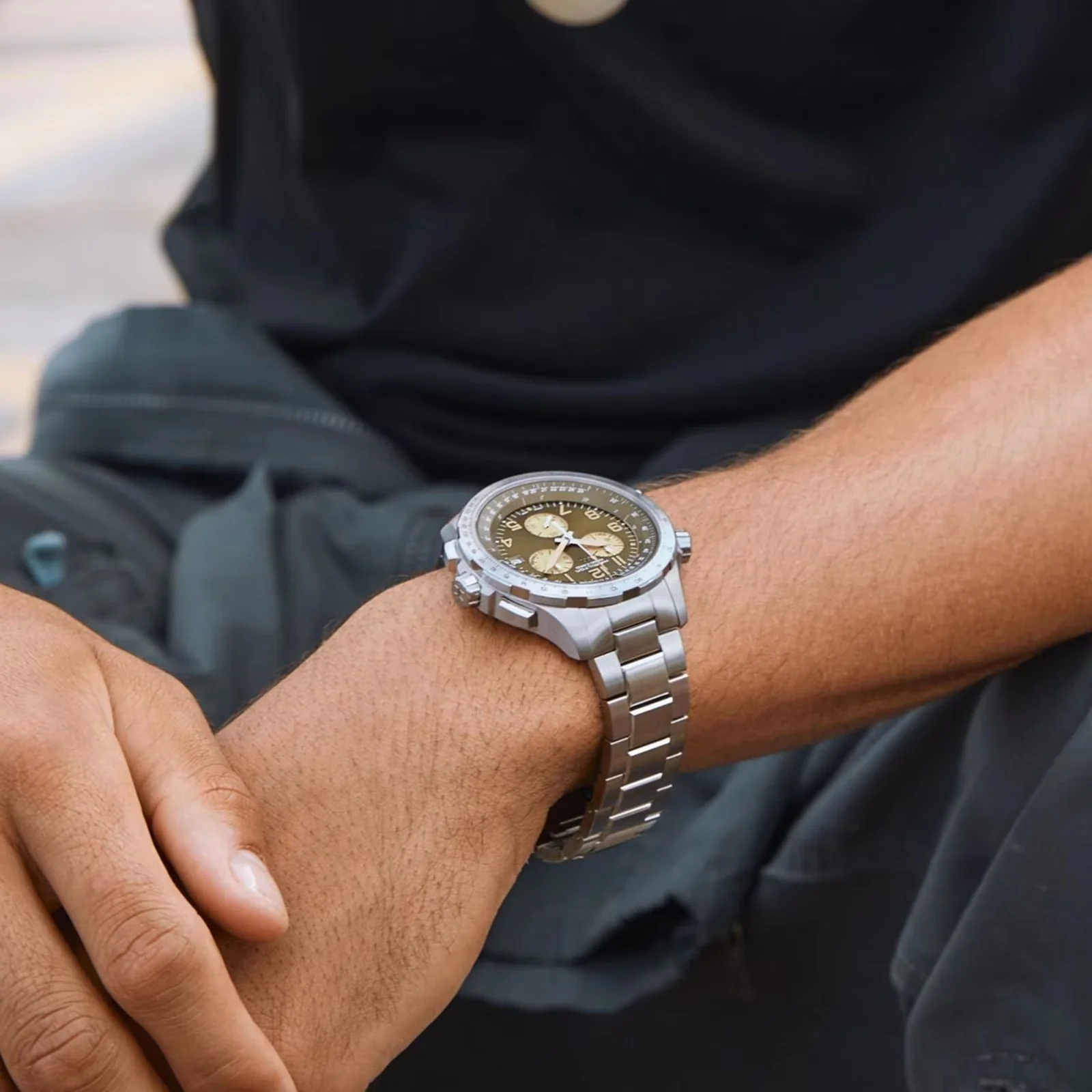 HAMILTON - Khaki Aviation X-Wind GMT Chrono Quartz | H77932160 - Image 4